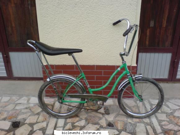 un exemplar de 5120 cu aripi nichelate, anul 1982 pegas 5120 fete